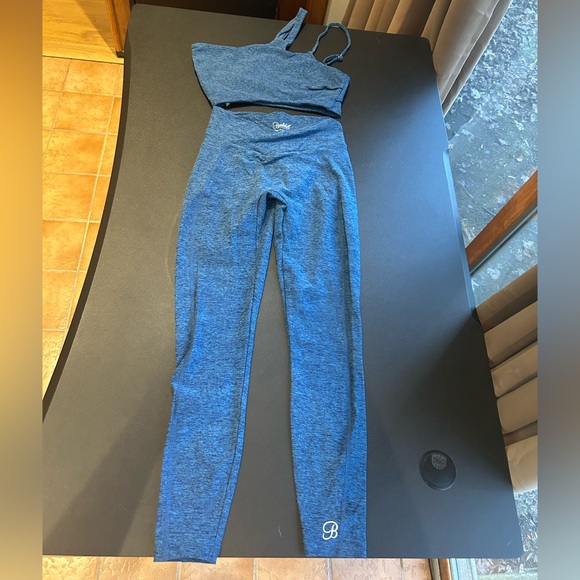 (3) Bombshell Workout Set Bundle - Picture 10 of 13